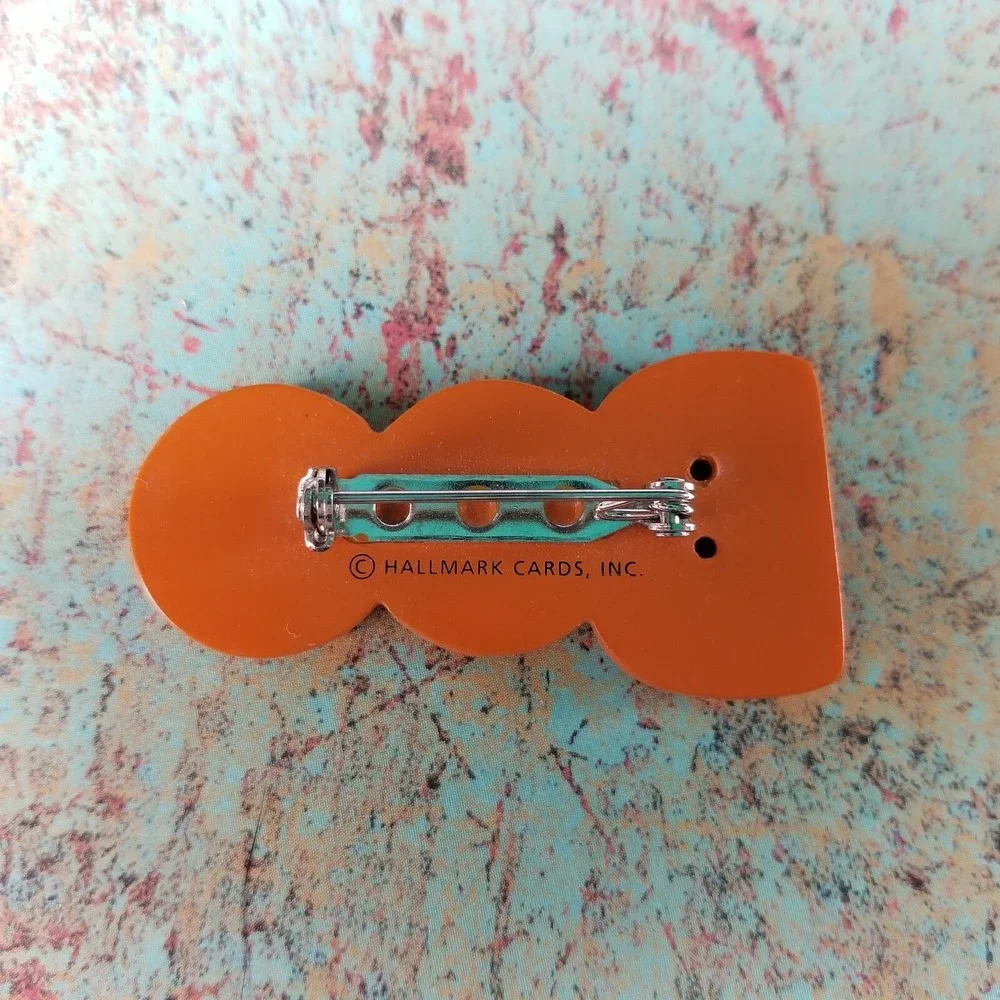 Vintage Signed Hallmark Cards Pin Orange Boo Buttons‎ Halloween Plastic Plaid
